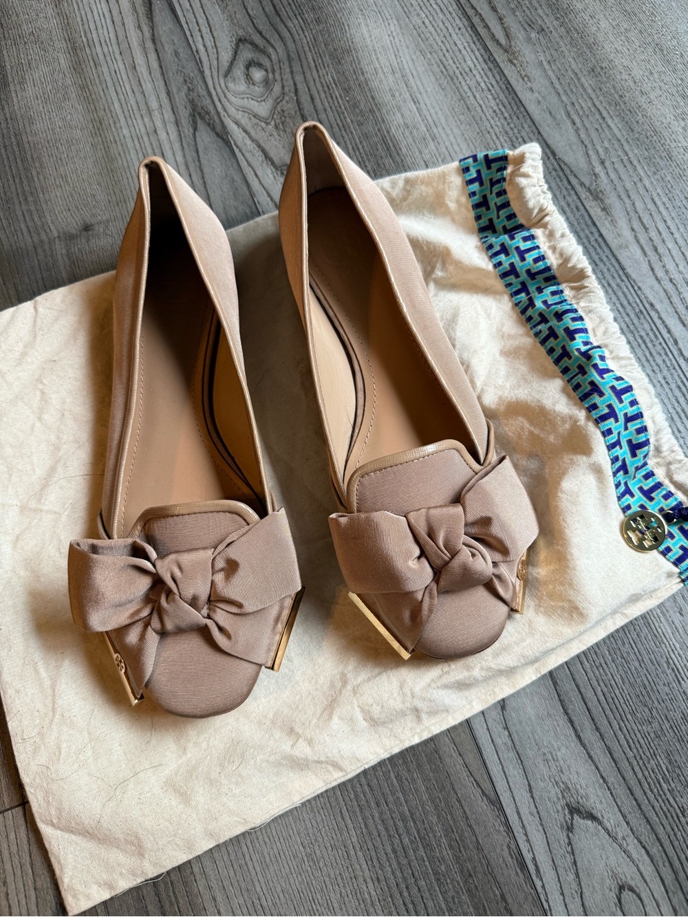 Tory Burch Bow-Front Taupe Flats
